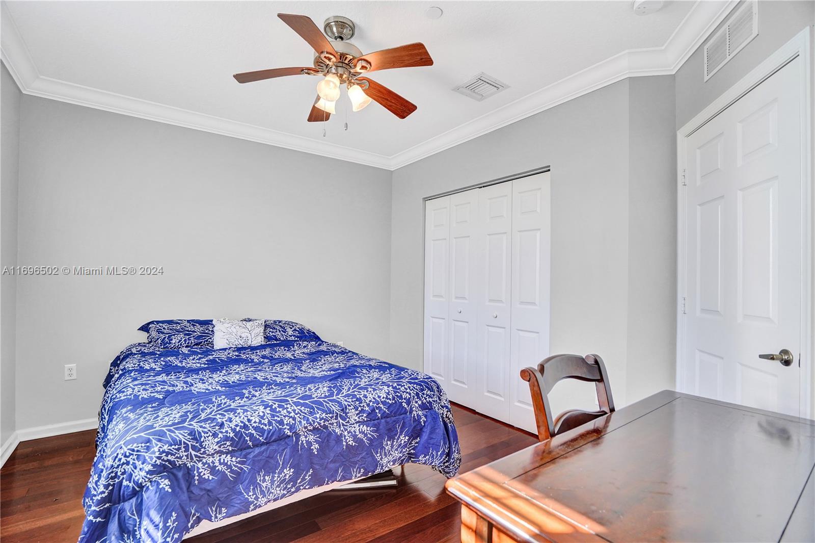 1033 NE 17th Way # 901