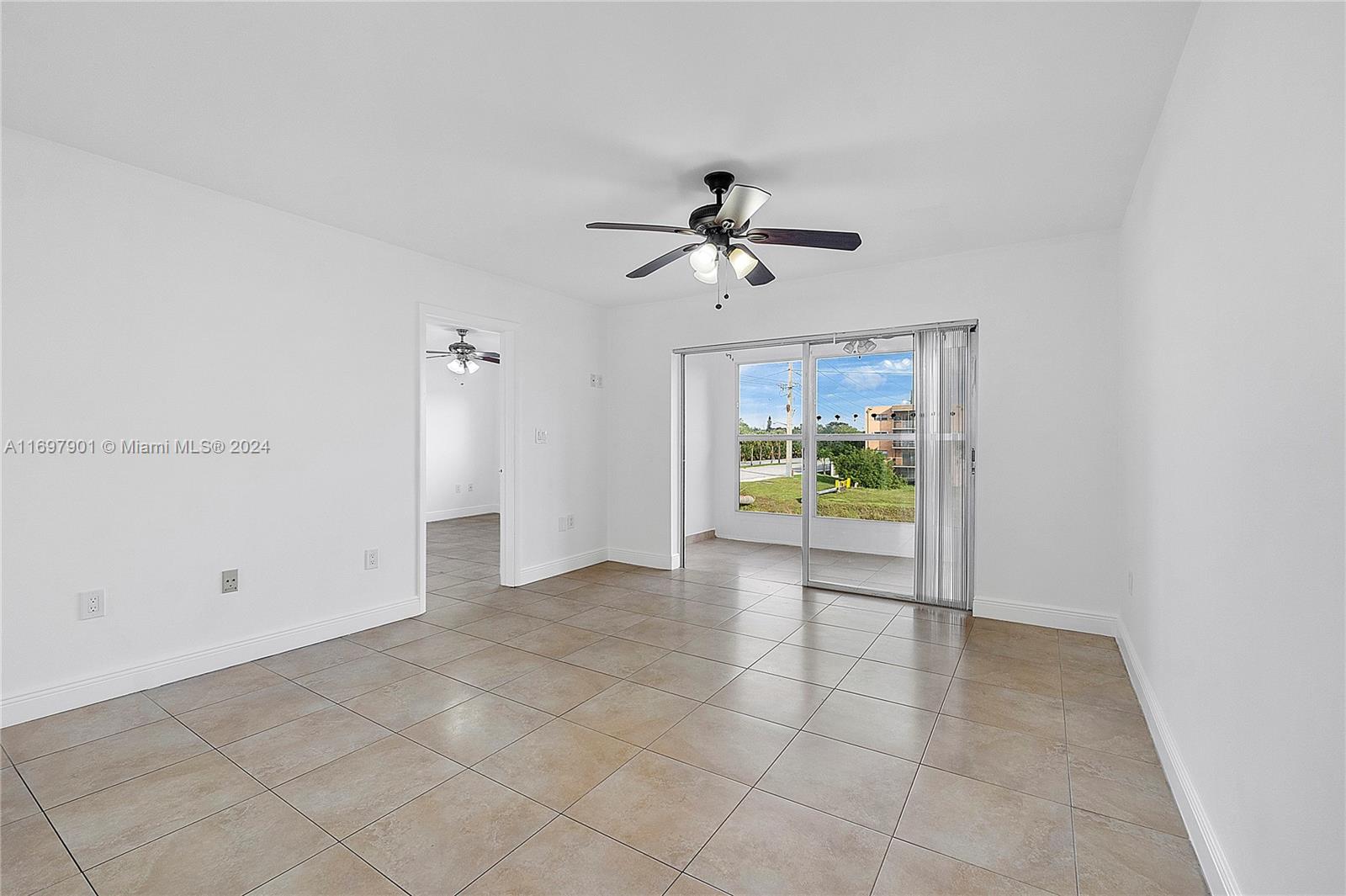 8590 Sunrise Lakes Blvd Unit: 303