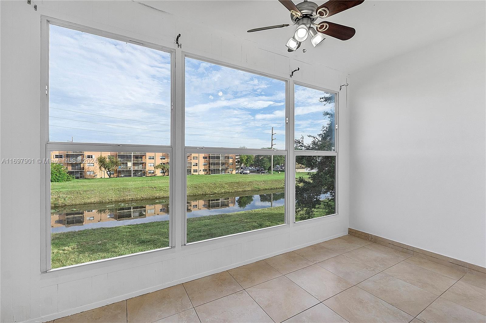 8590 Sunrise Lakes Blvd Unit: 303