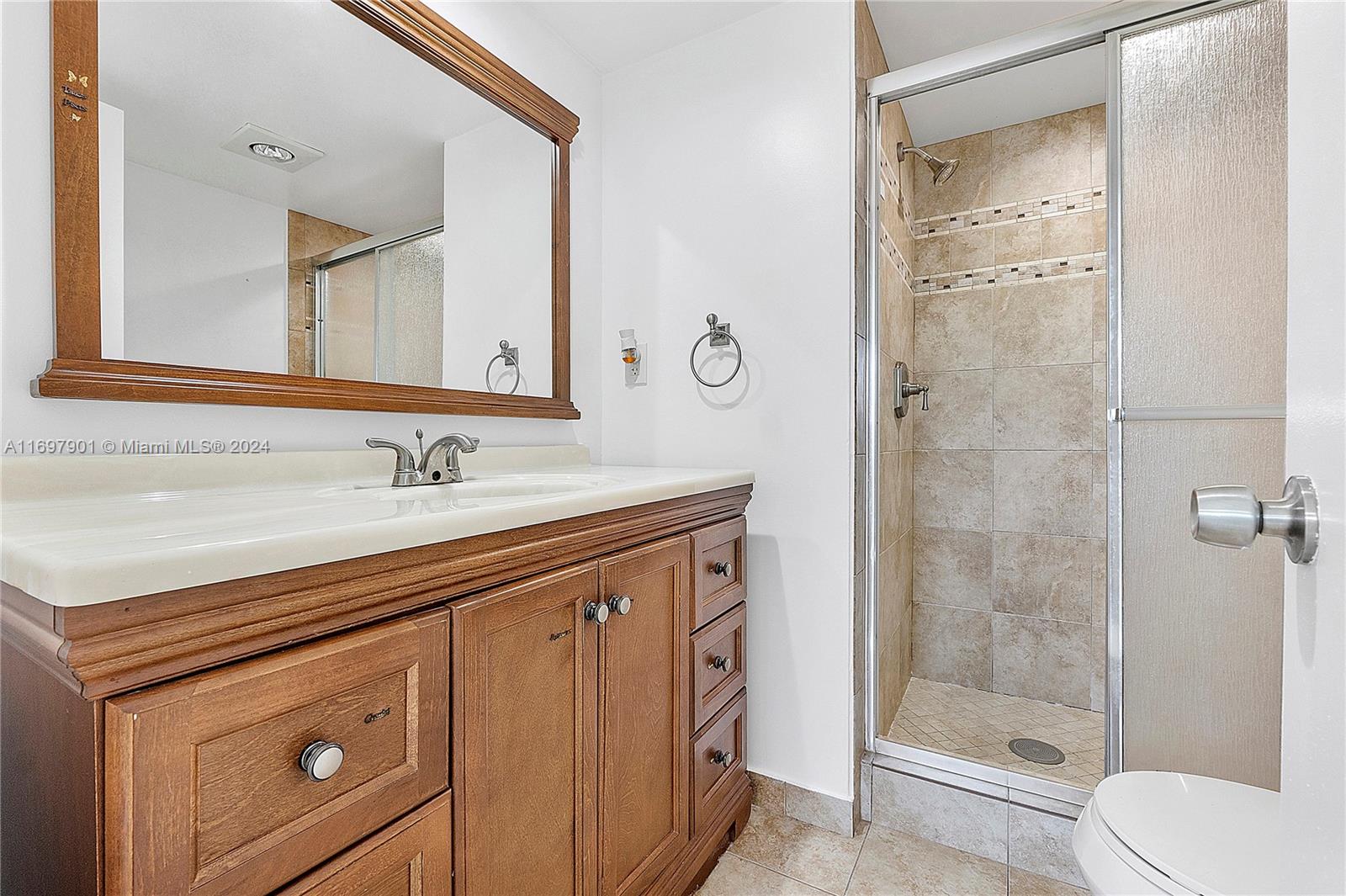8590 Sunrise Lakes Blvd Unit: 303