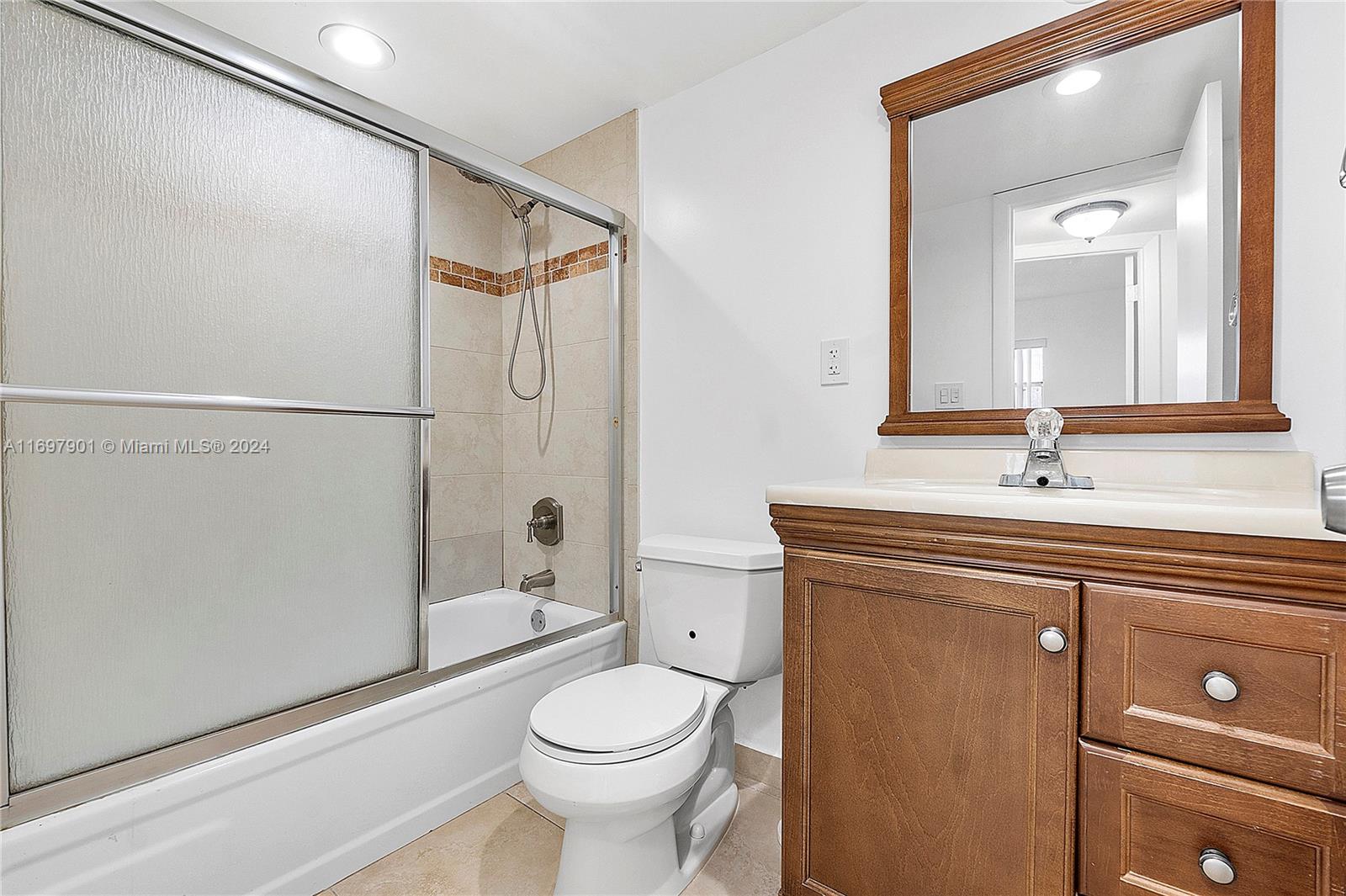 8590 Sunrise Lakes Blvd Unit: 303