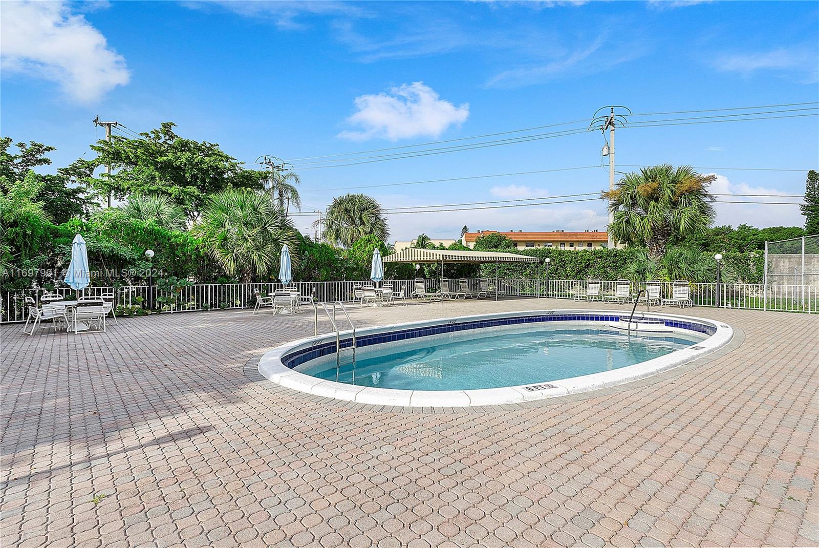 8590 Sunrise Lakes Blvd Unit: 303