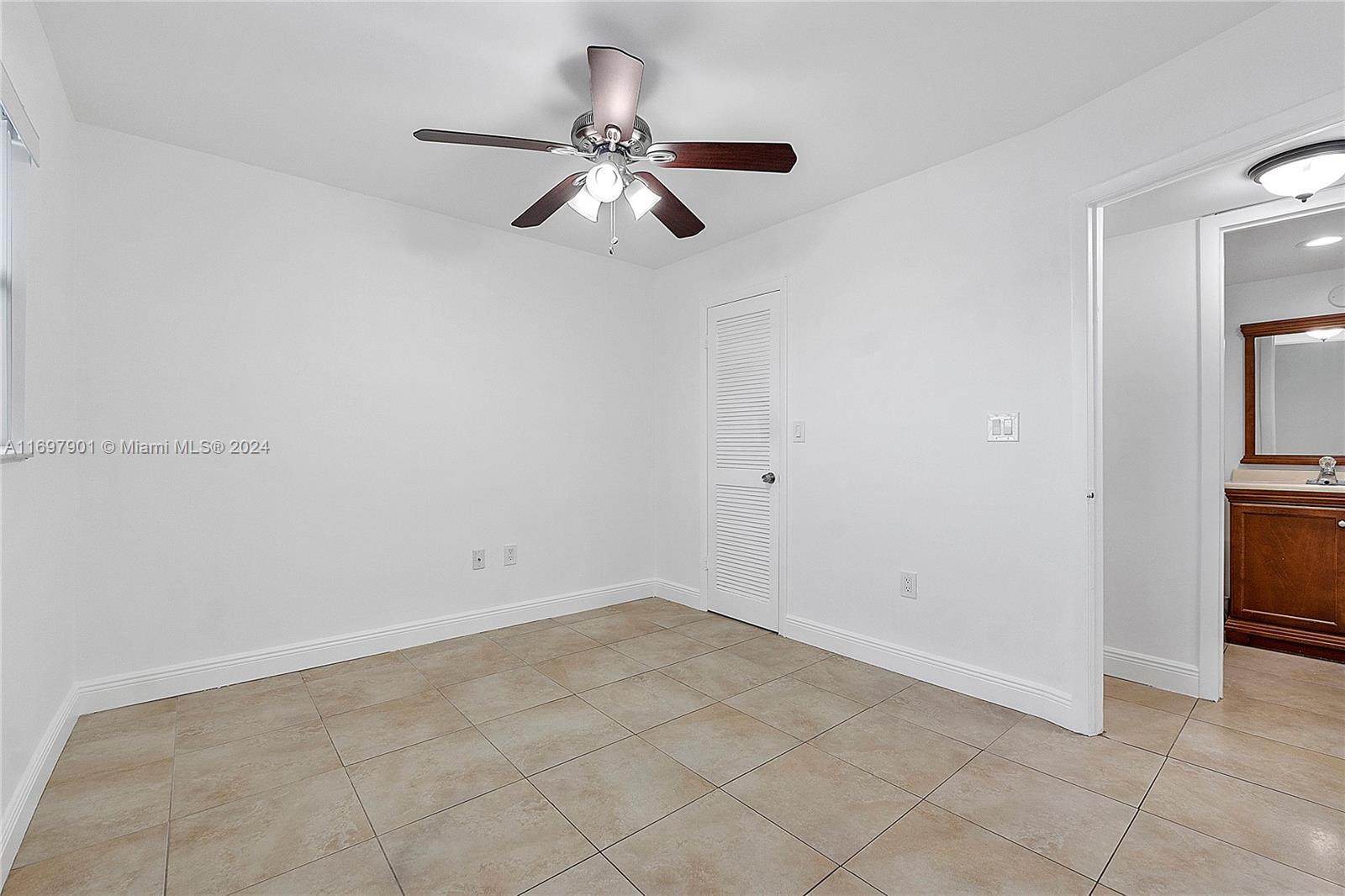 8590 Sunrise Lakes Blvd Unit: 303