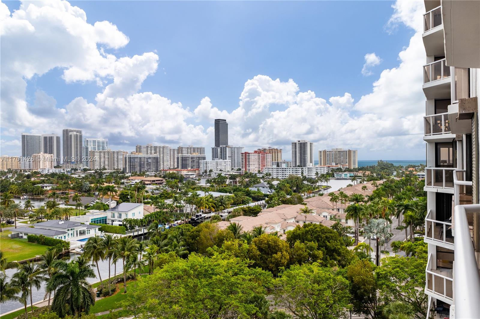 3640 Yacht Club Dr # 1003