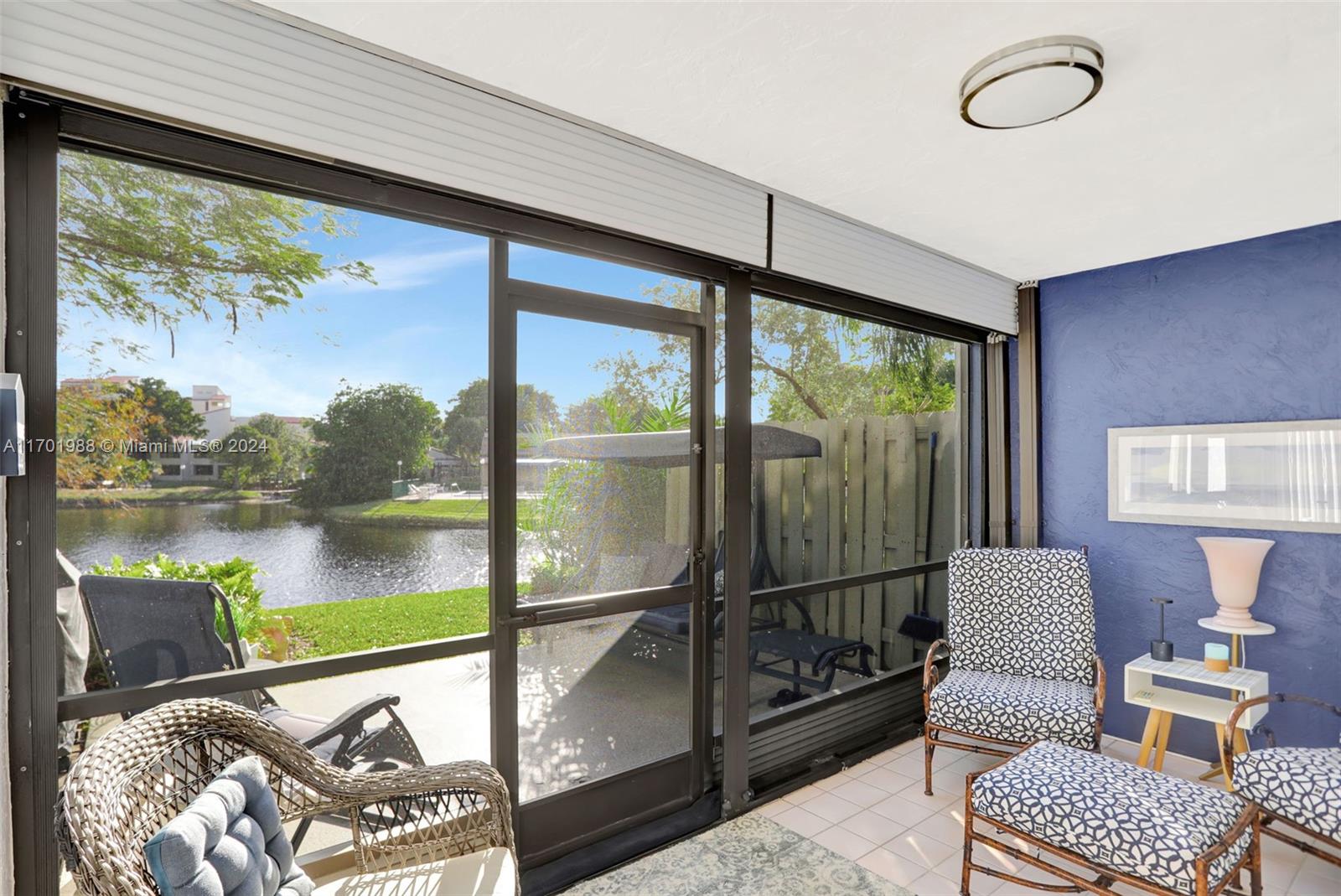 2334 S Cypress Bend Dr # 107