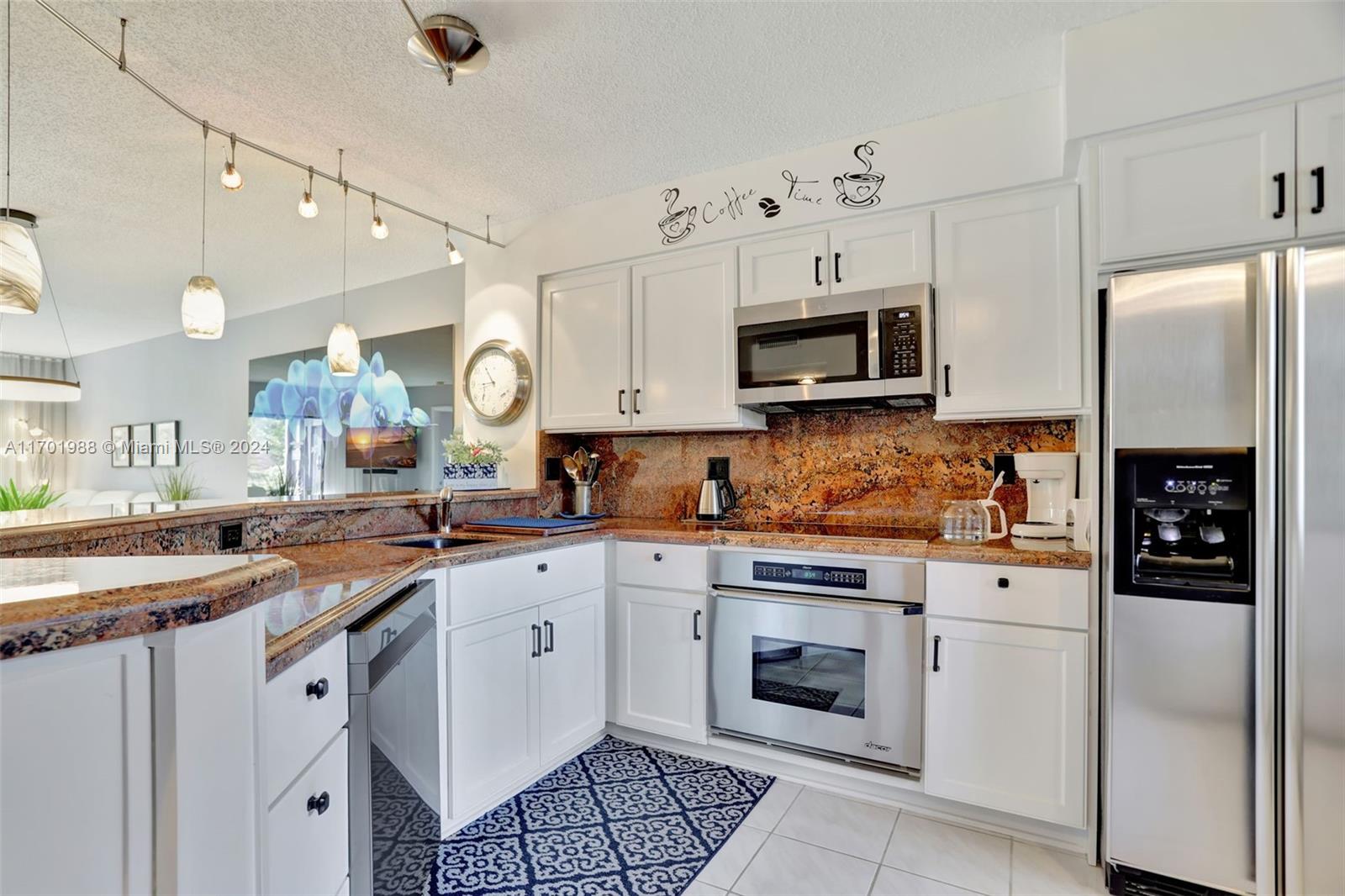 2334 S Cypress Bend Dr # 107