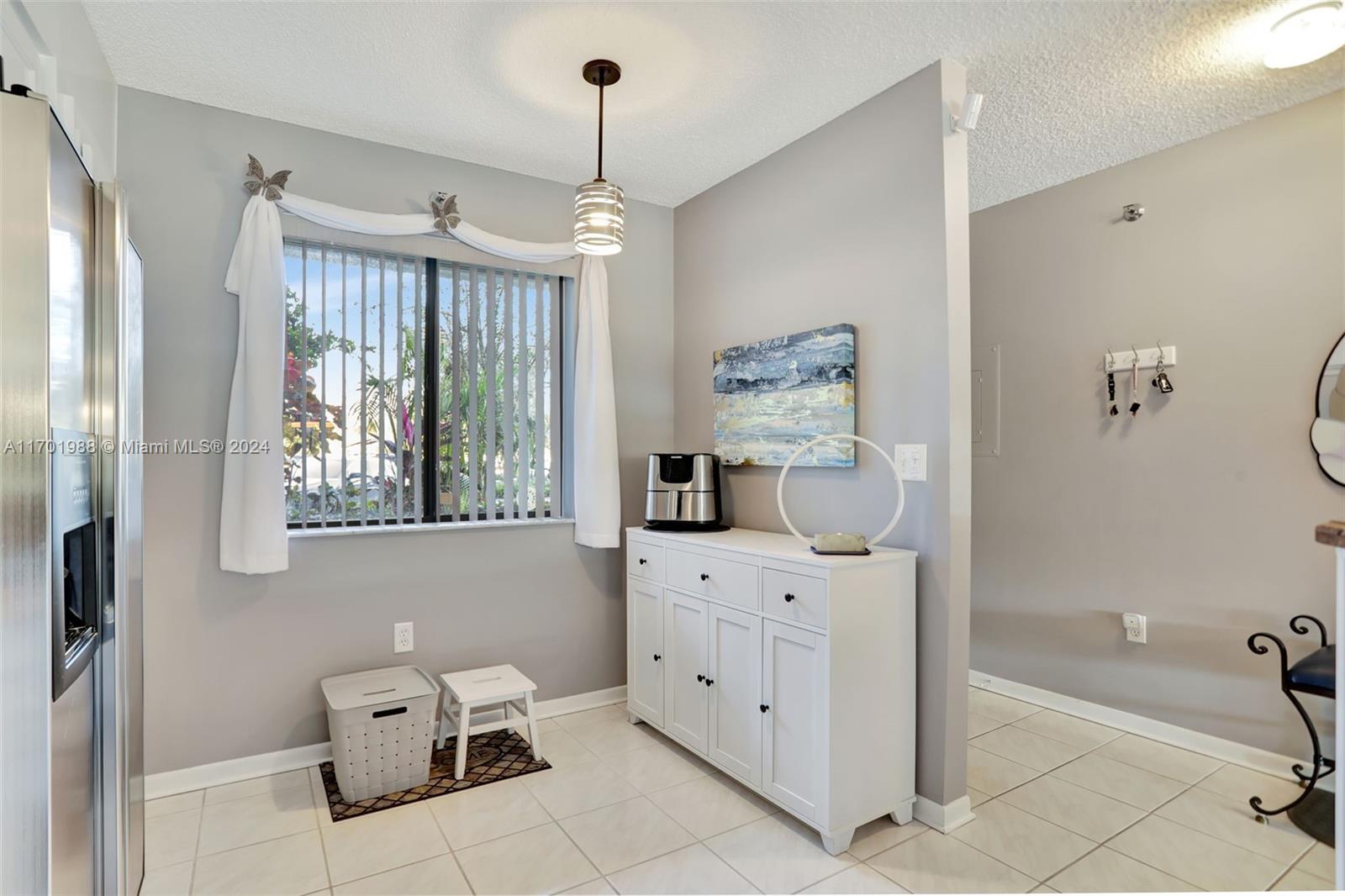 2334 S Cypress Bend Dr # 107