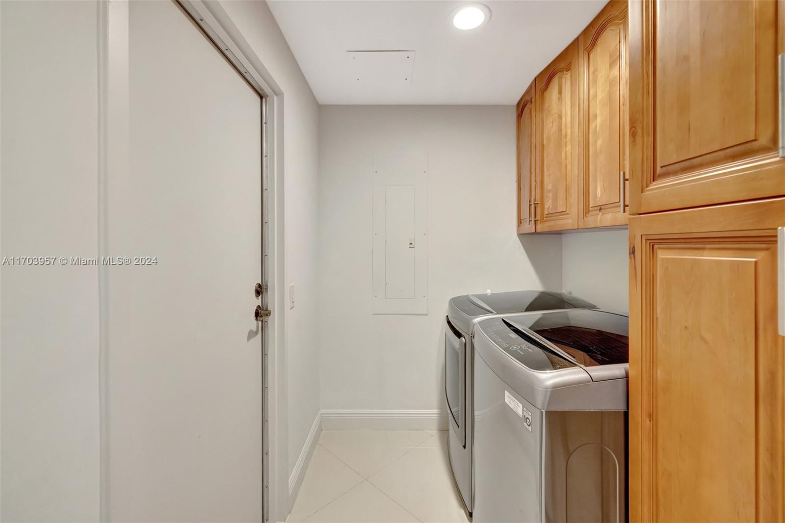 801 Briny Ave # 605