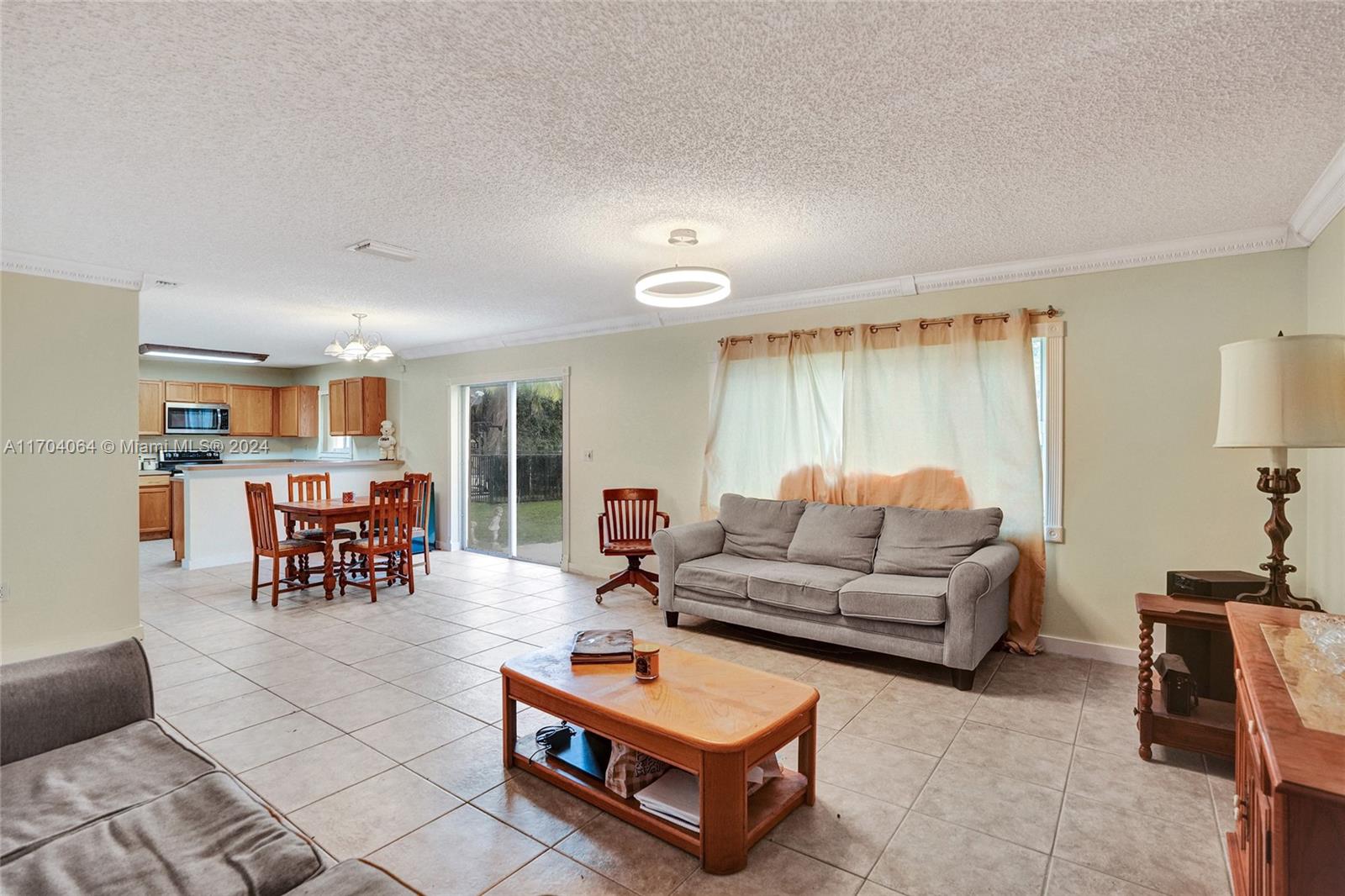 2143 SW 104th Ave