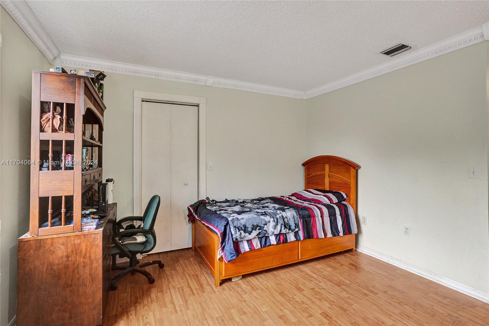 2143 SW 104th Ave