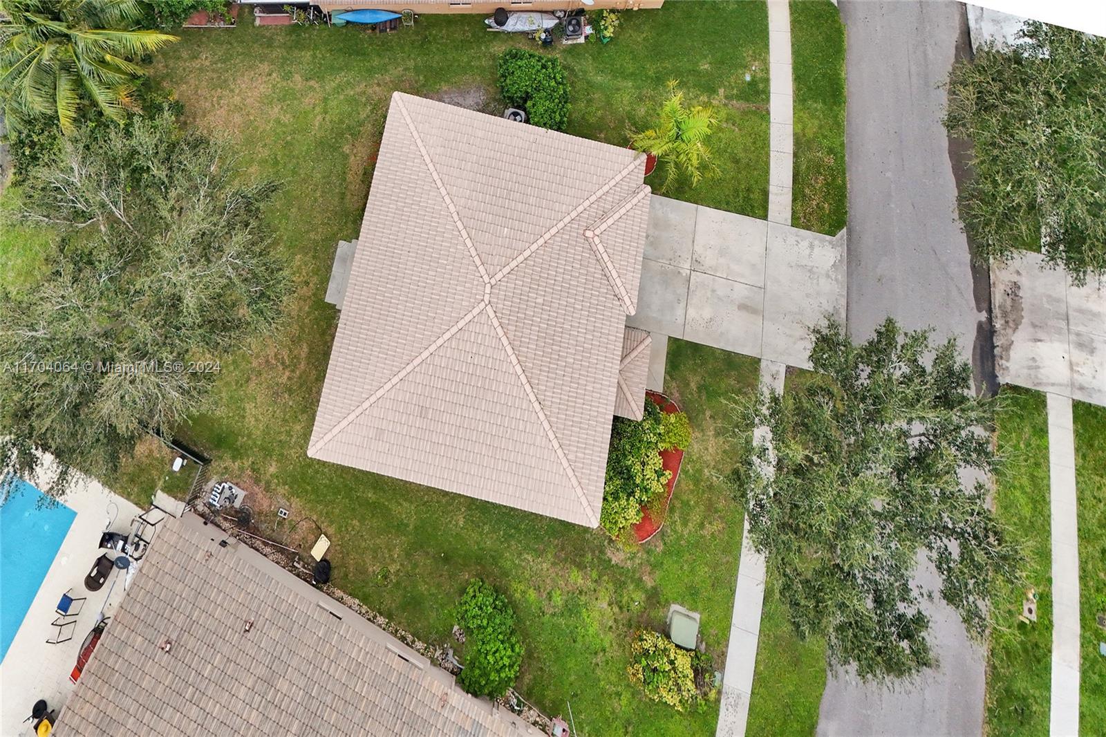 2143 SW 104th Ave