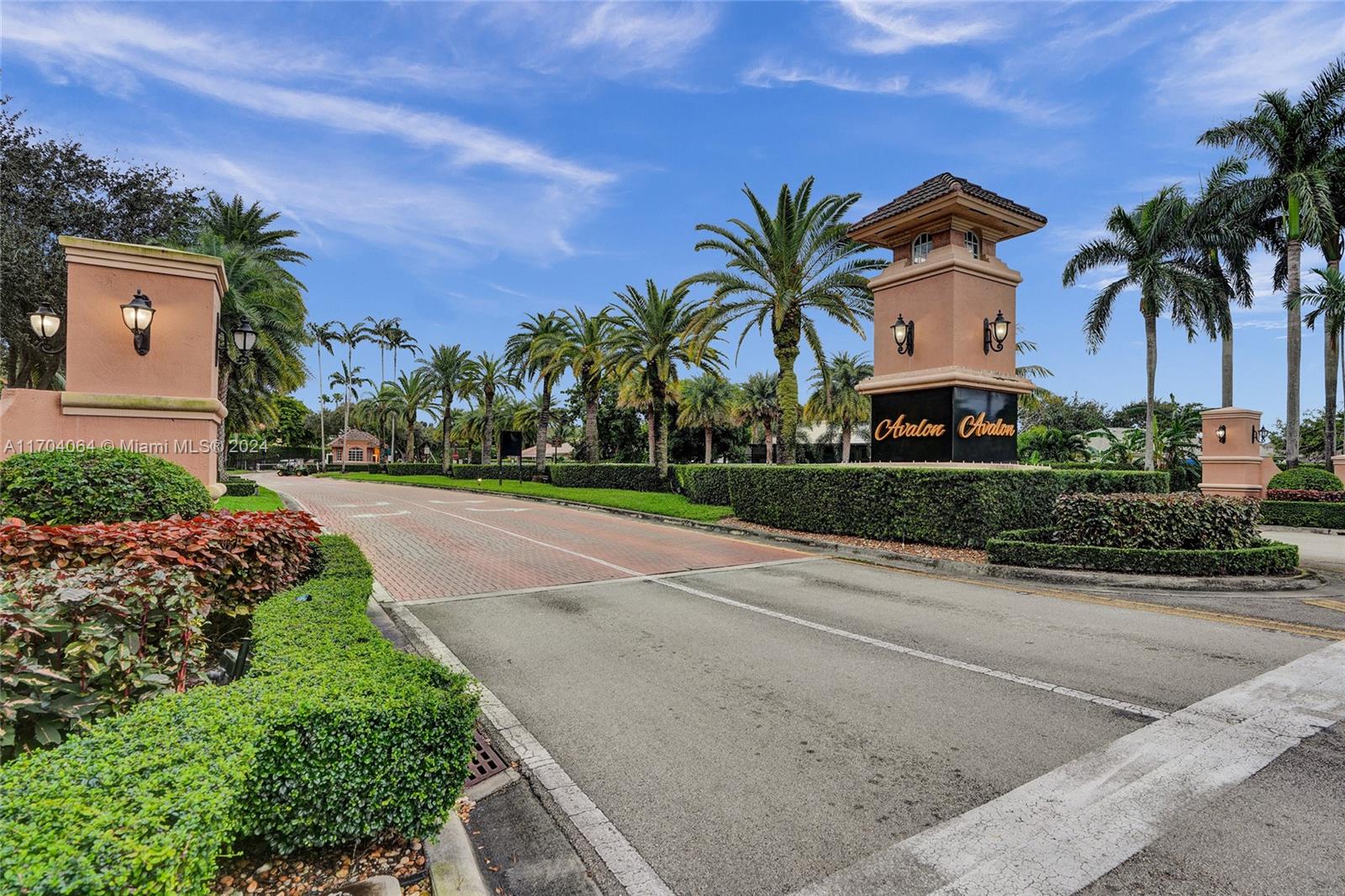 2143 SW 104th Ave