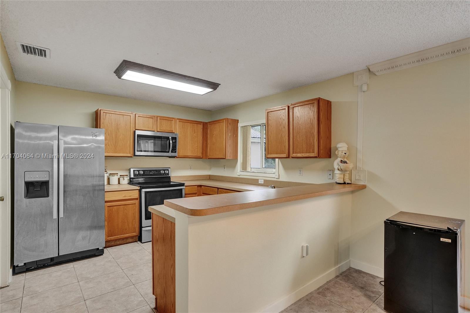 2143 SW 104th Ave