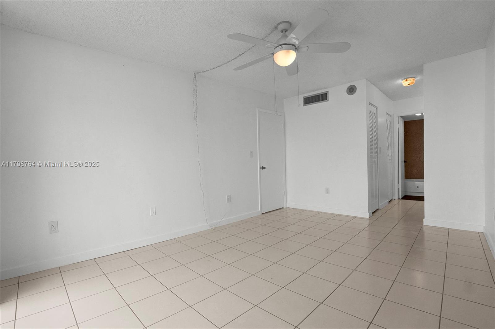 1300 NE Miami Gardens Dr Unit: 1010E