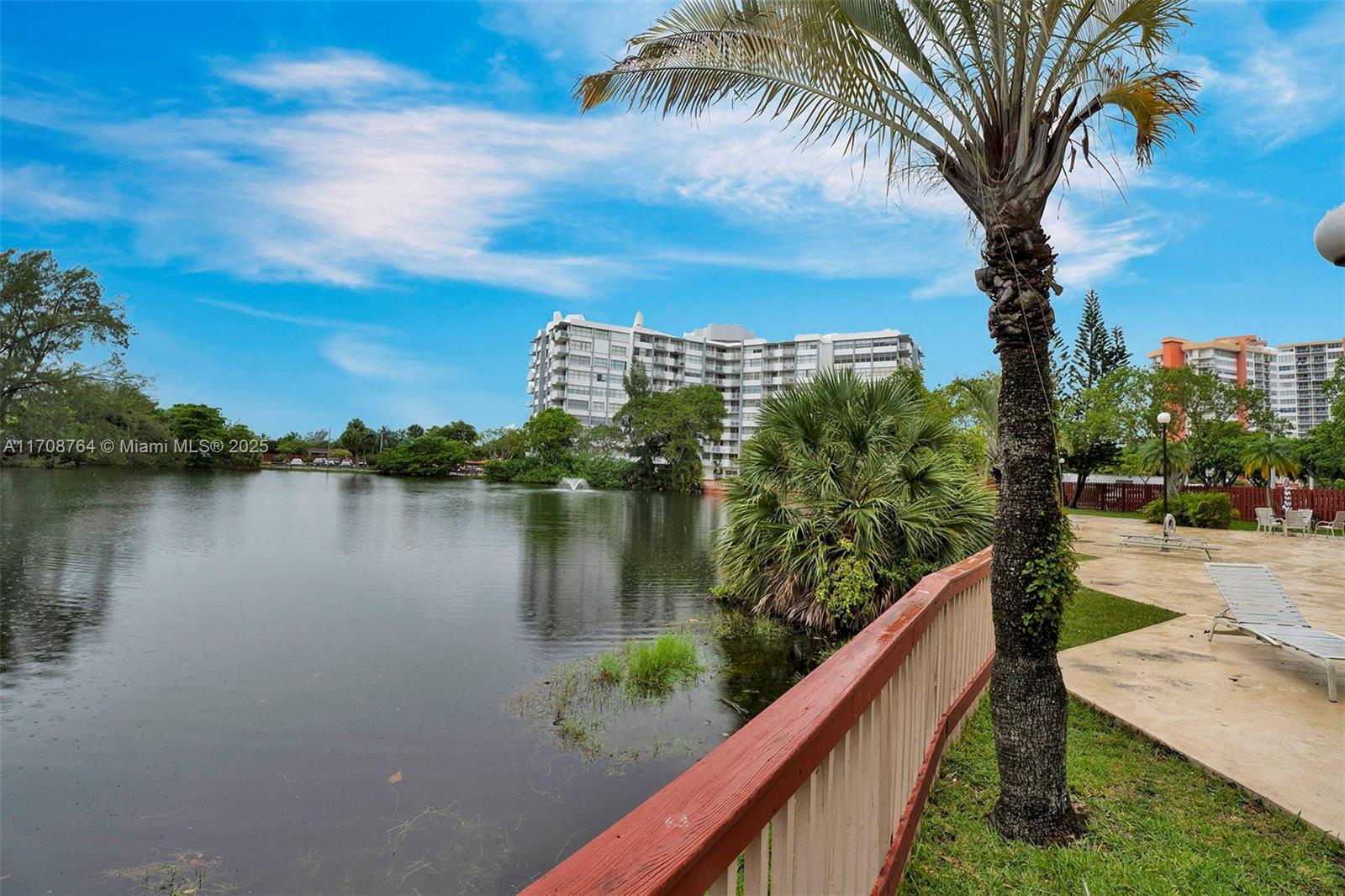 1300 NE Miami Gardens Dr Unit: 1010E