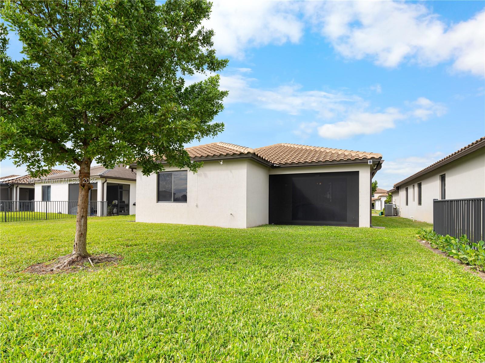 5028 ARANCIA LN