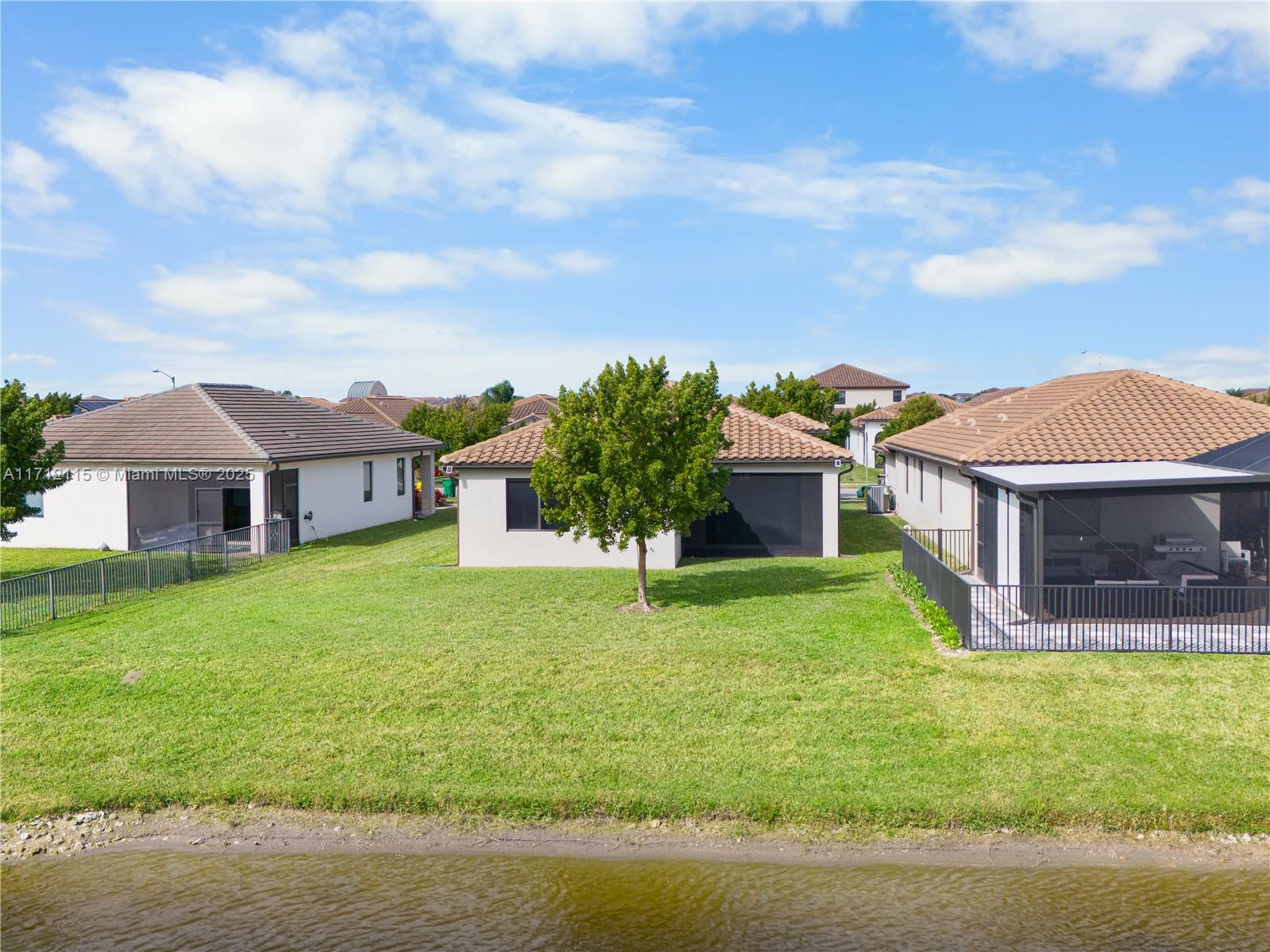 5028 ARANCIA LN