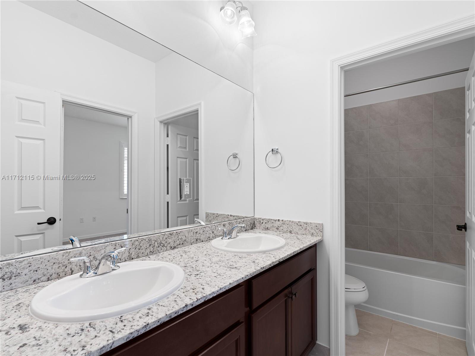 5028 ARANCIA LN
