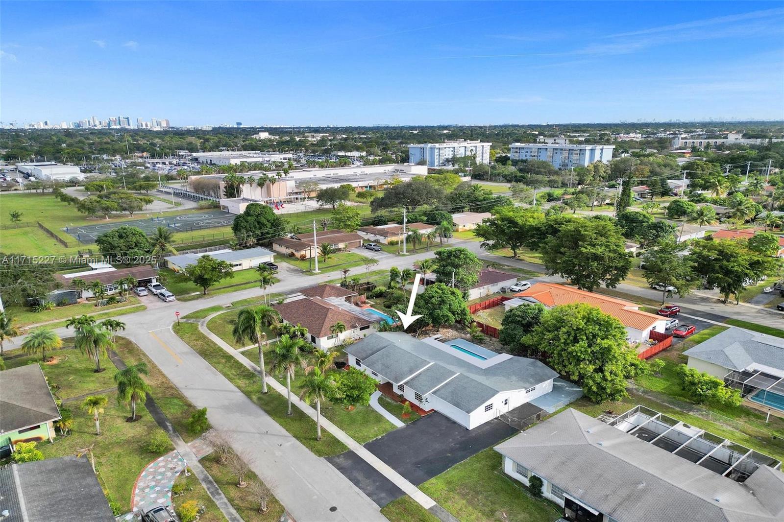 4330 NW 7th Ct