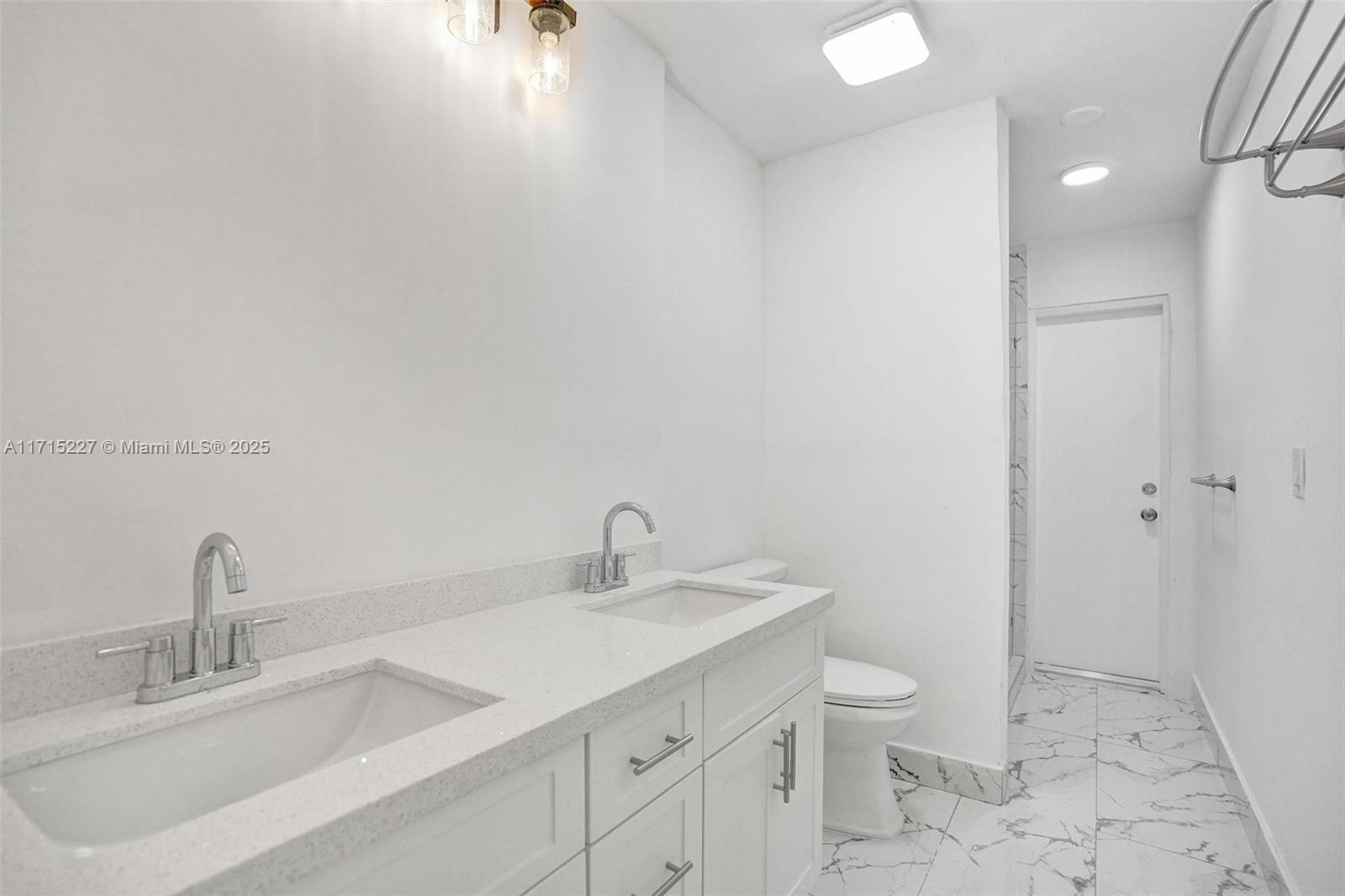 4330 NW 7th Ct