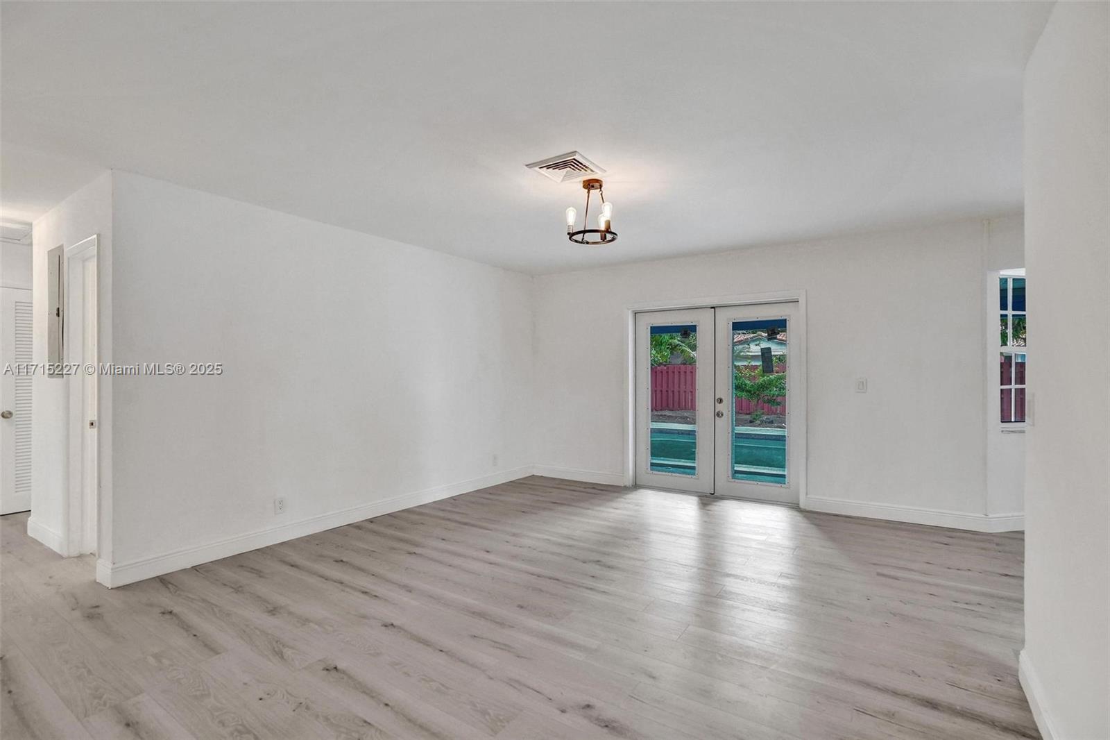 4330 NW 7th Ct