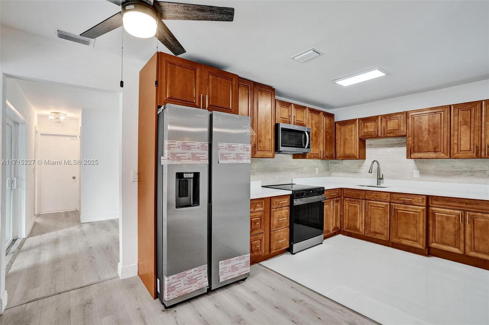 4330 NW 7th Ct