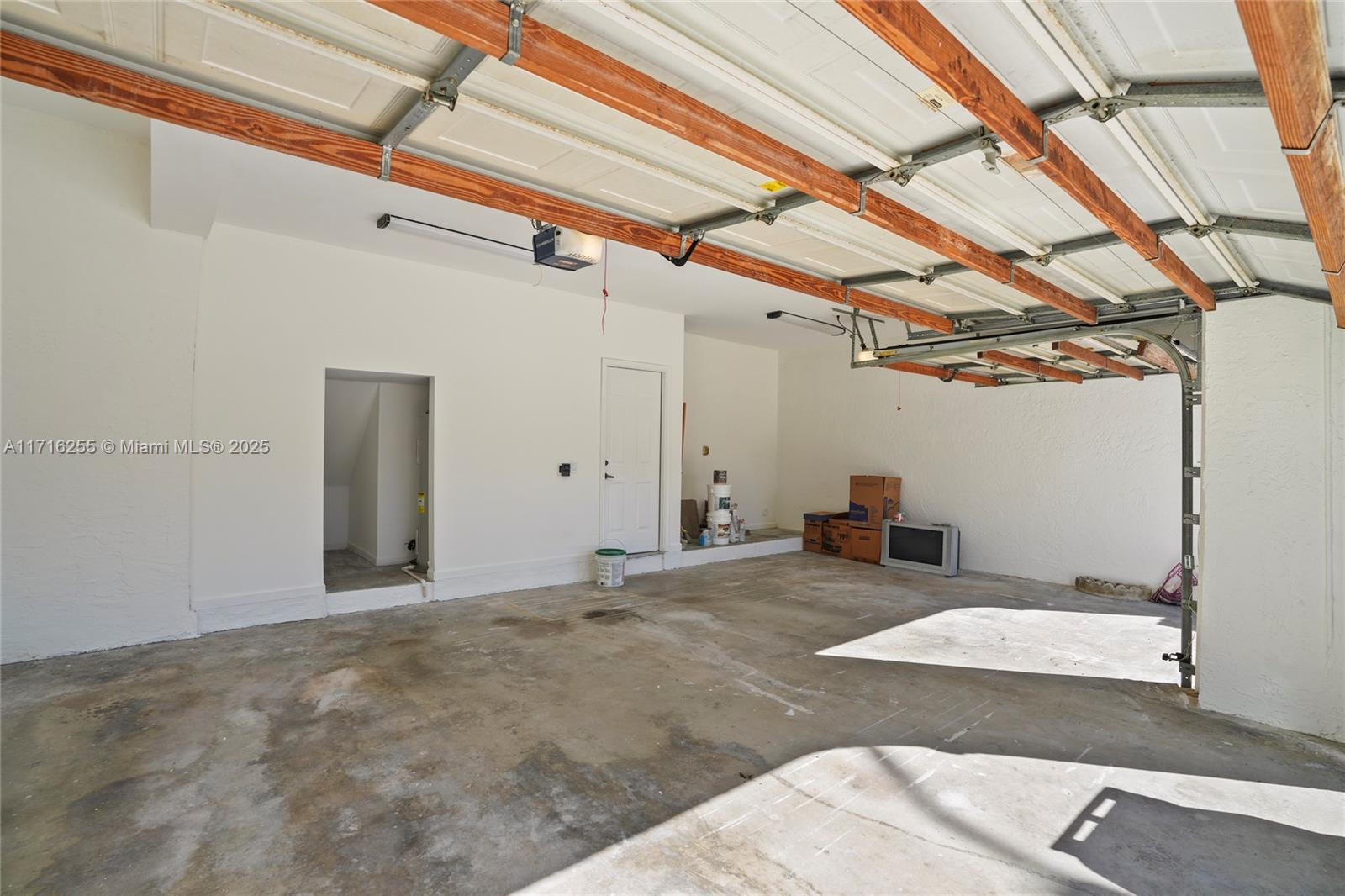 15711 NW 11th St