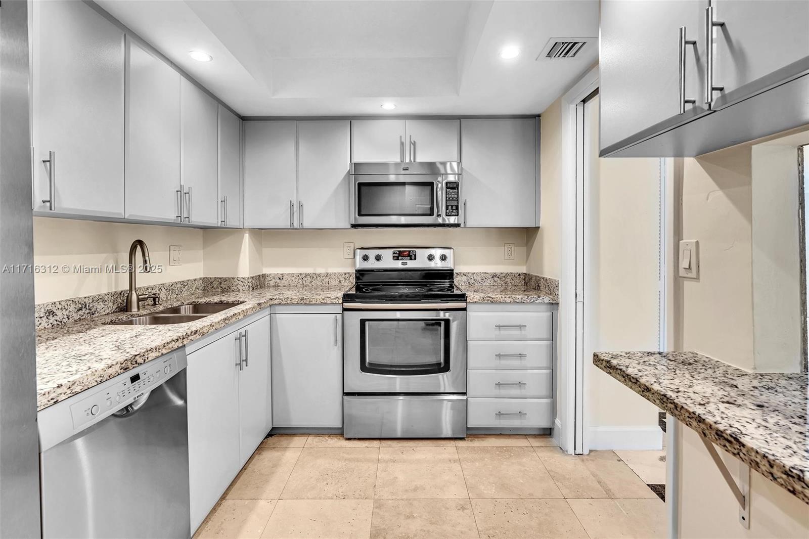 2000 Towerside Ter # 503