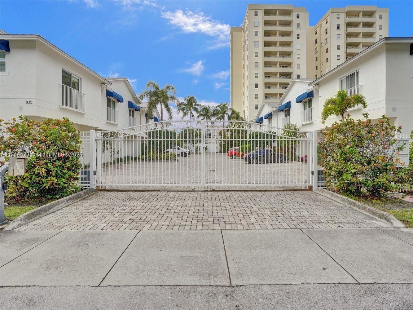 835 NE 19th Ave # 6