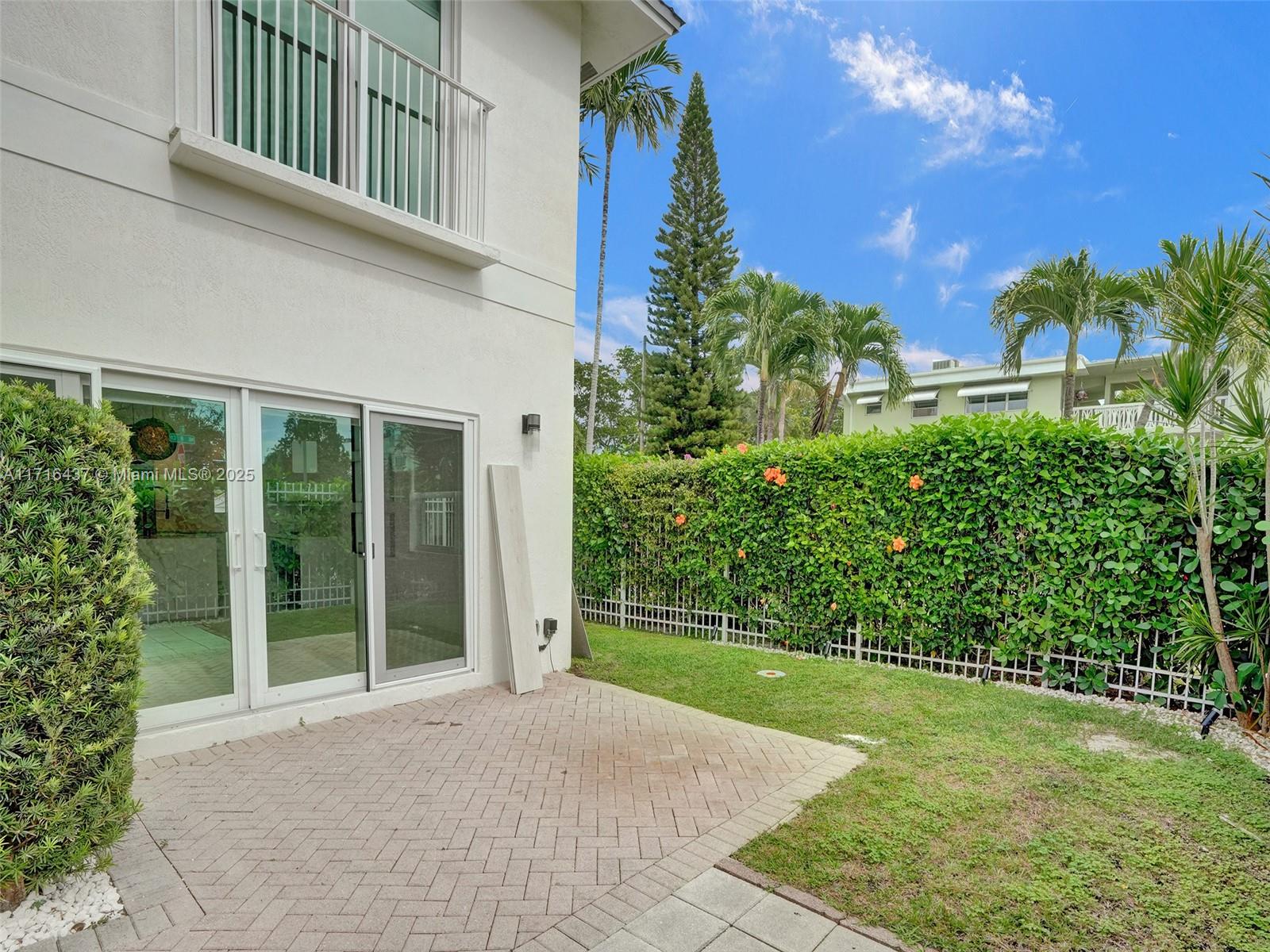 835 NE 19th Ave # 6