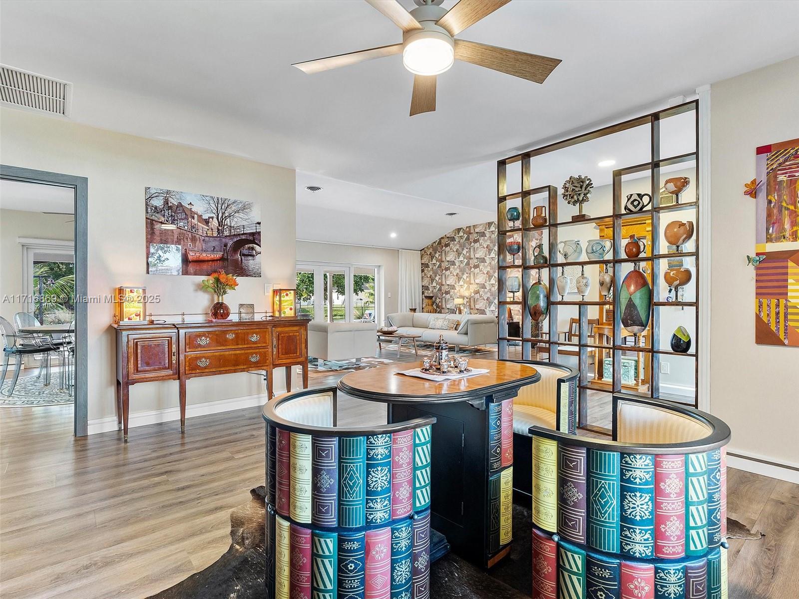 801 W Tropical Way