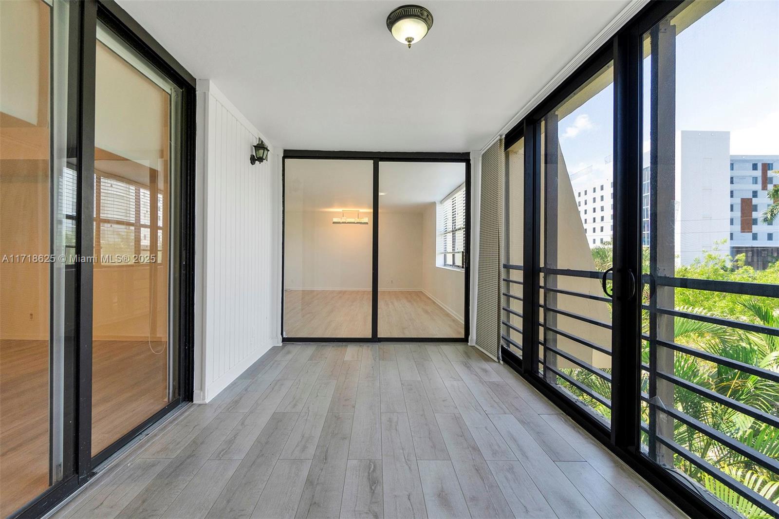 20401 NE 30th Ave # 8 Unit: 414-8
