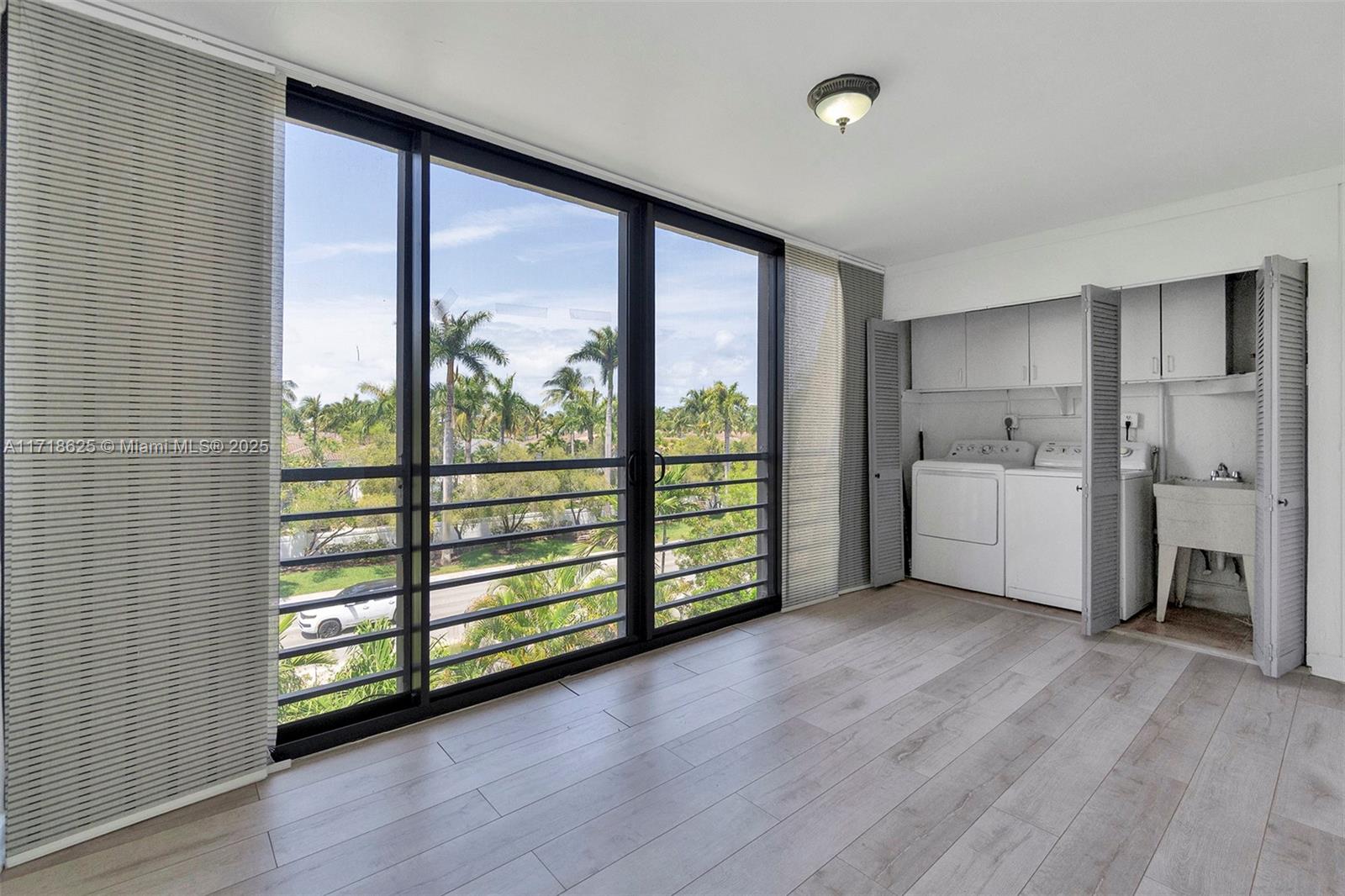 20401 NE 30th Ave # 8 Unit: 414-8