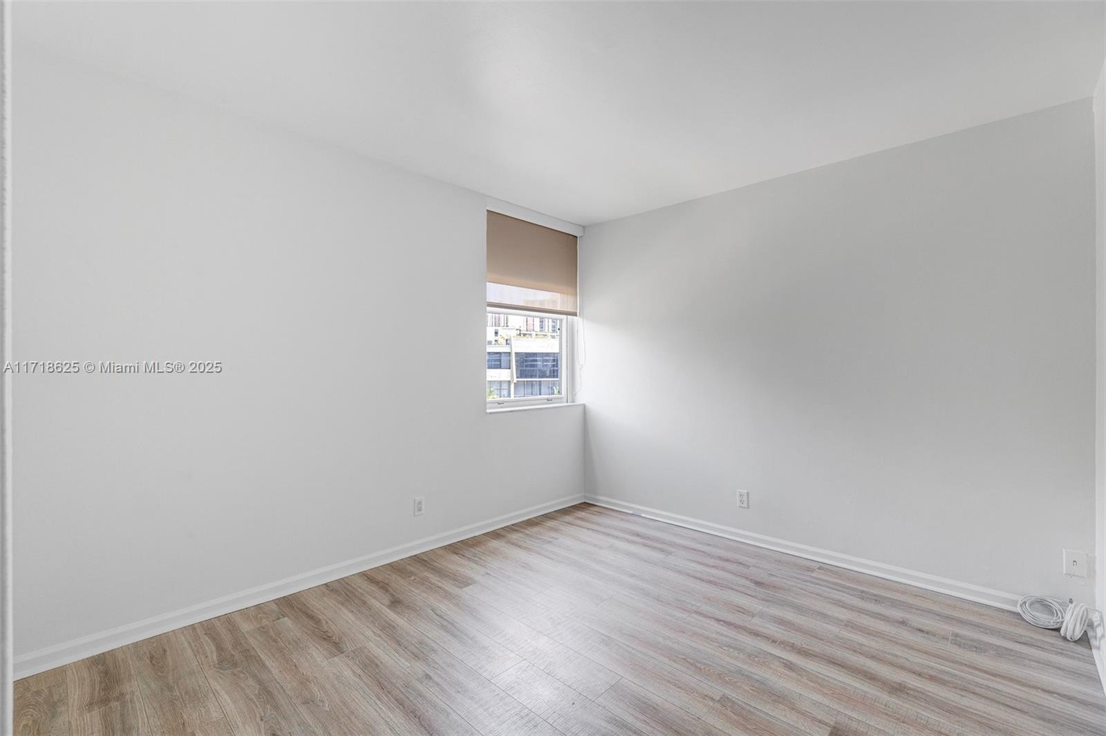 20401 NE 30th Ave # 8 Unit: 414-8