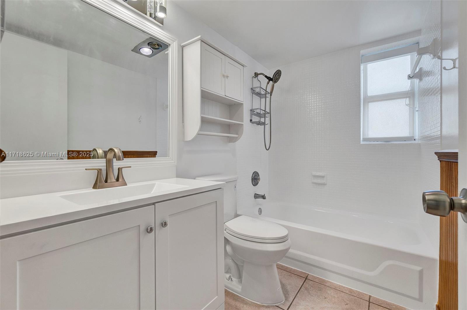 20401 NE 30th Ave # 8 Unit: 414-8