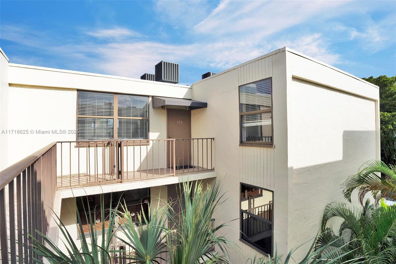 20401 NE 30th Ave # 8 Unit: 414-8