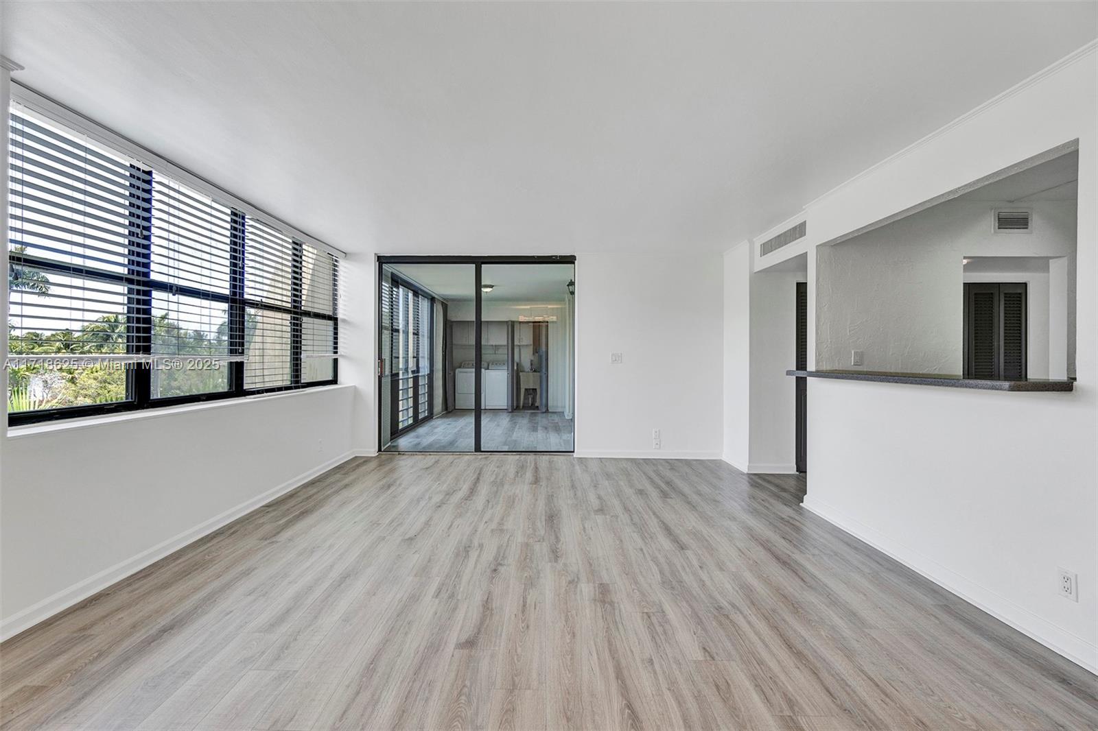 20401 NE 30th Ave # 8 Unit: 414-8