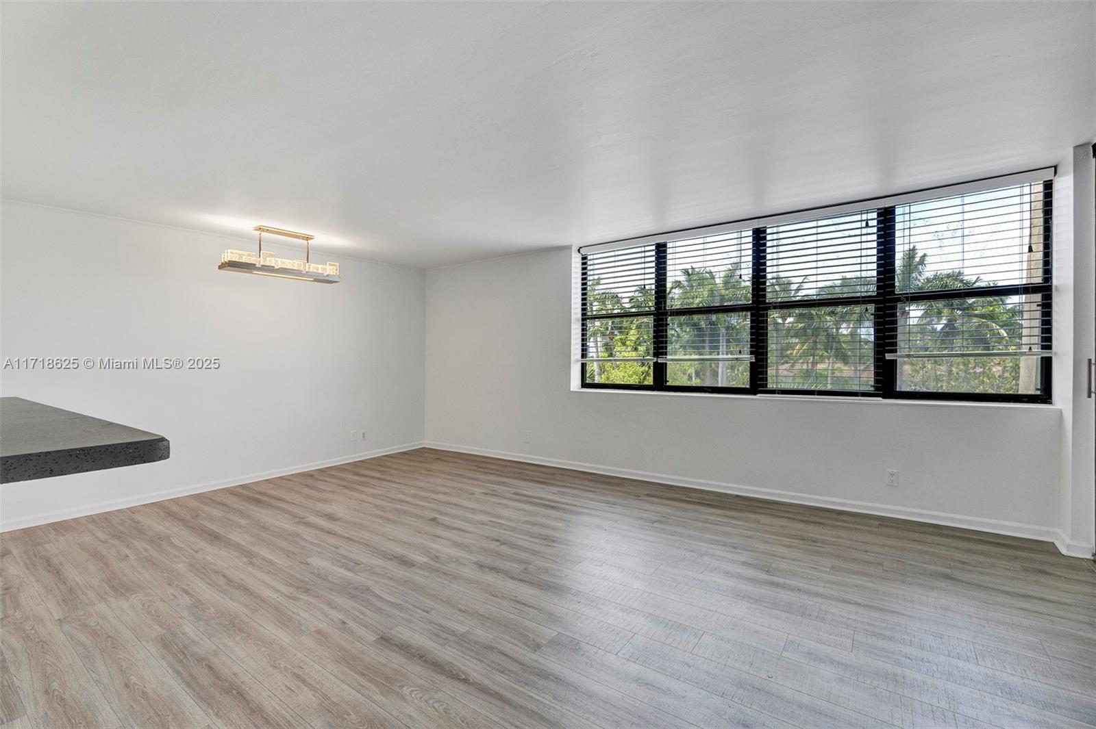 20401 NE 30th Ave # 8 Unit: 414-8
