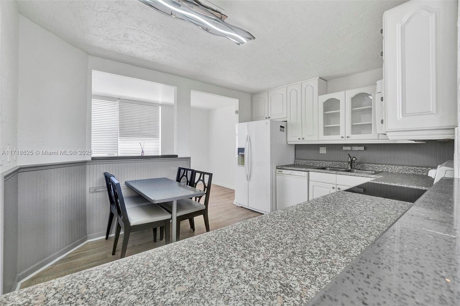 20401 NE 30th Ave # 8 Unit: 414-8