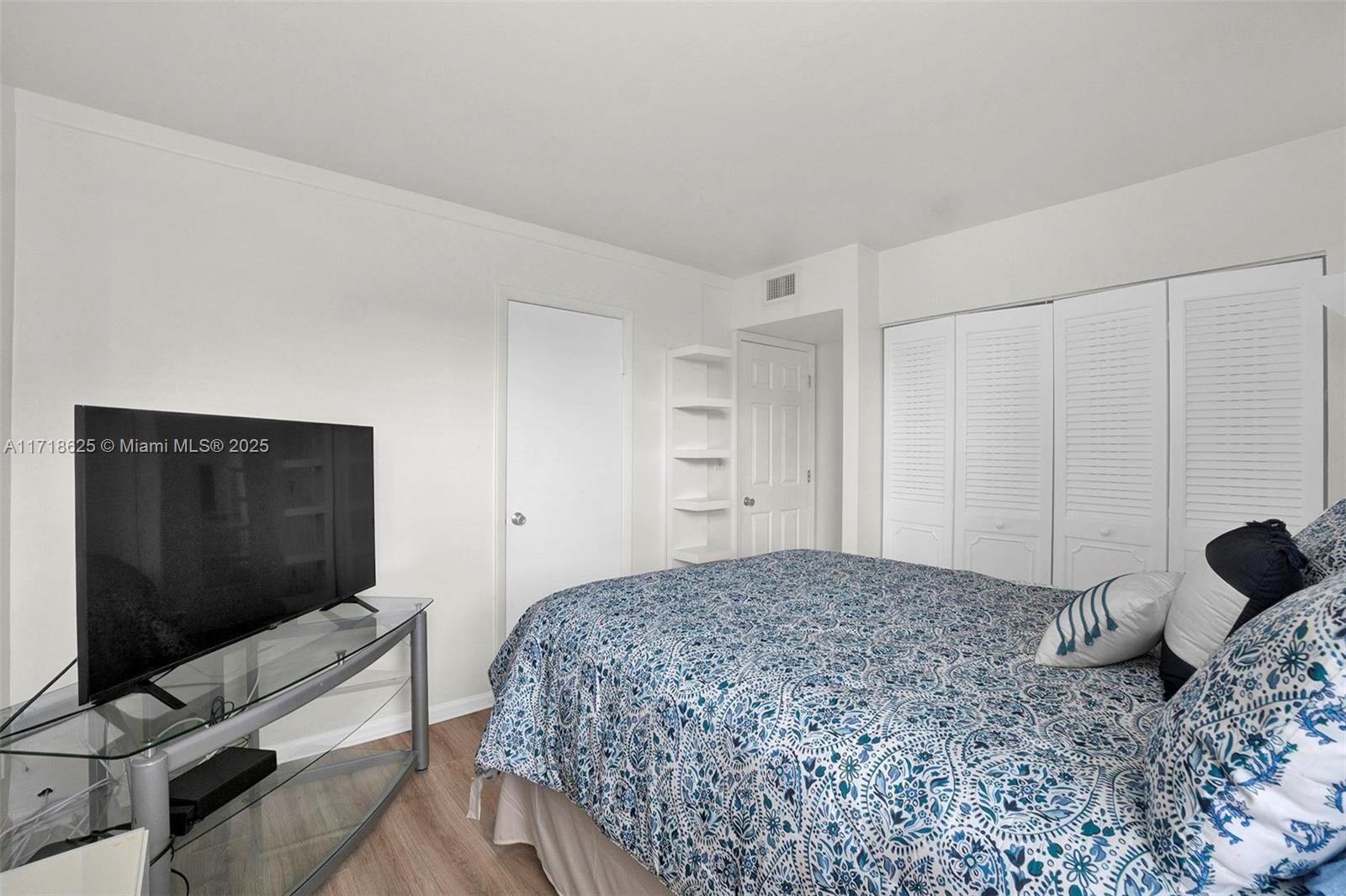 20401 NE 30th Ave # 8 Unit: 414-8