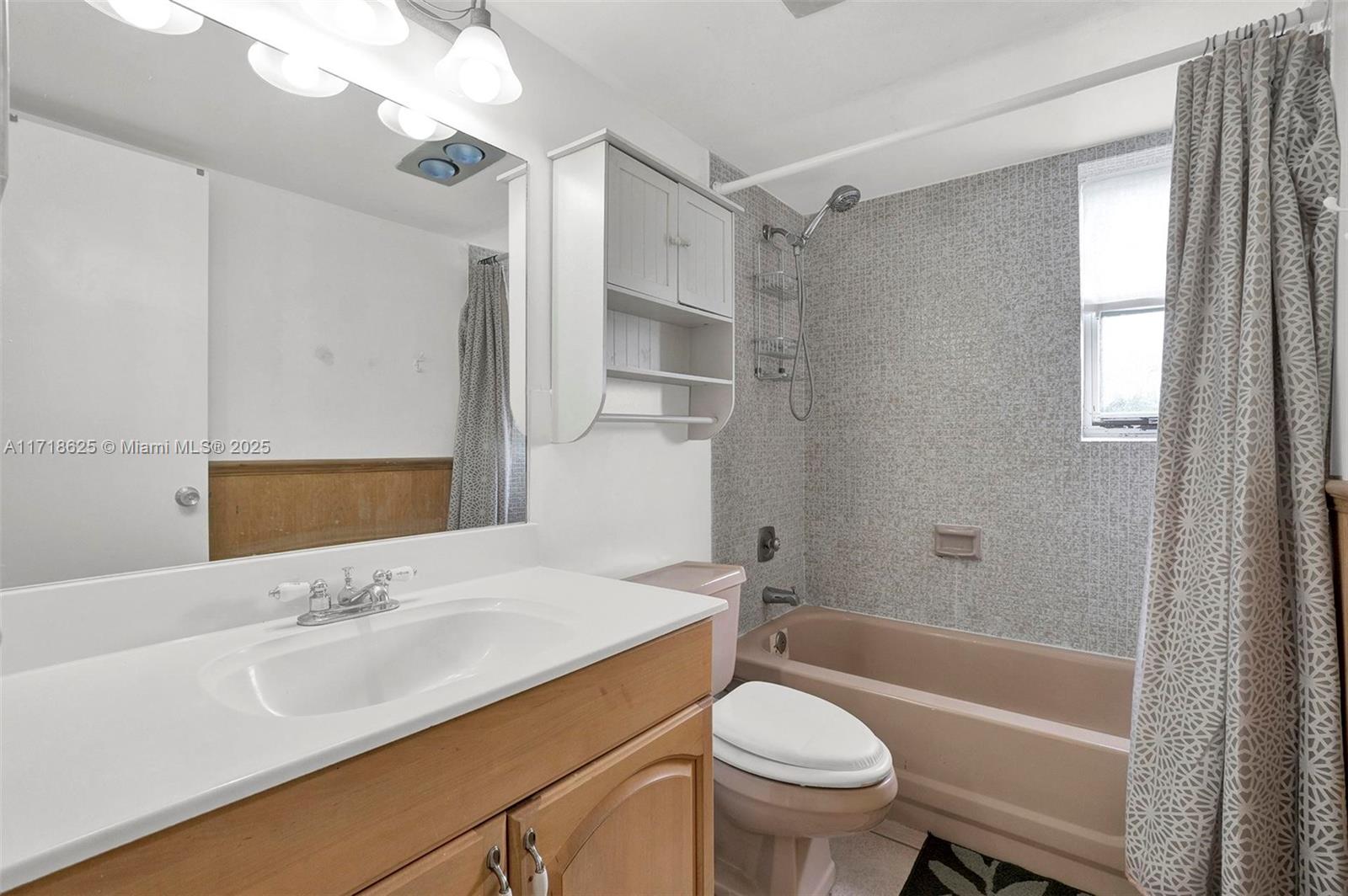 20401 NE 30th Ave # 8 Unit: 414-8