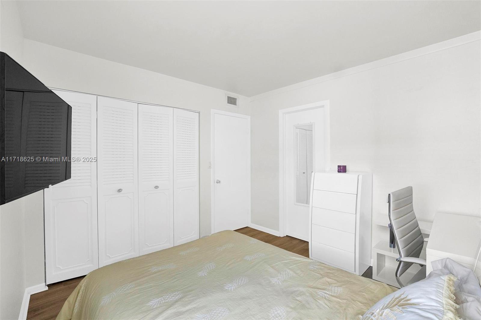 20401 NE 30th Ave # 8 Unit: 414-8