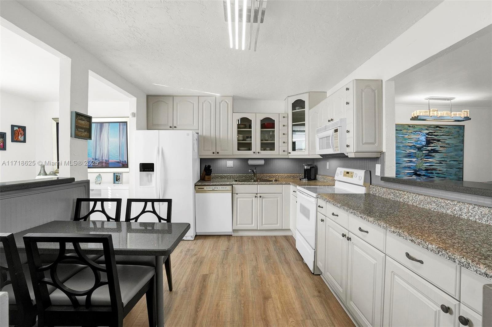 20401 NE 30th Ave # 8 Unit: 414-8