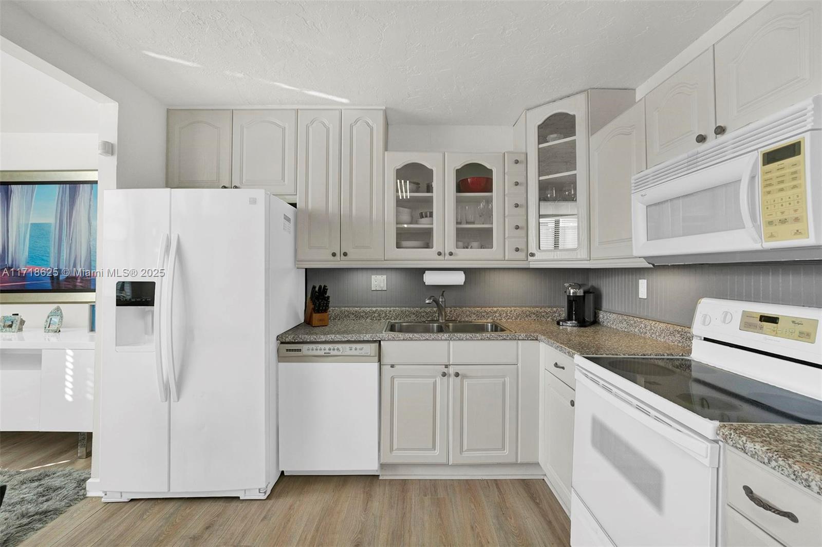 20401 NE 30th Ave # 8 Unit: 414-8