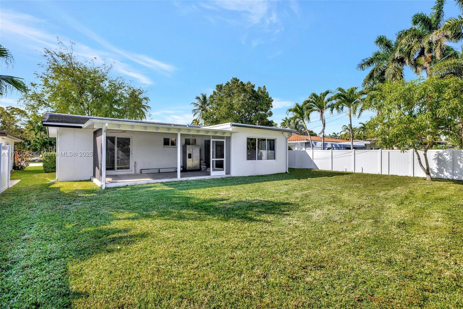 919 S 13th Ave