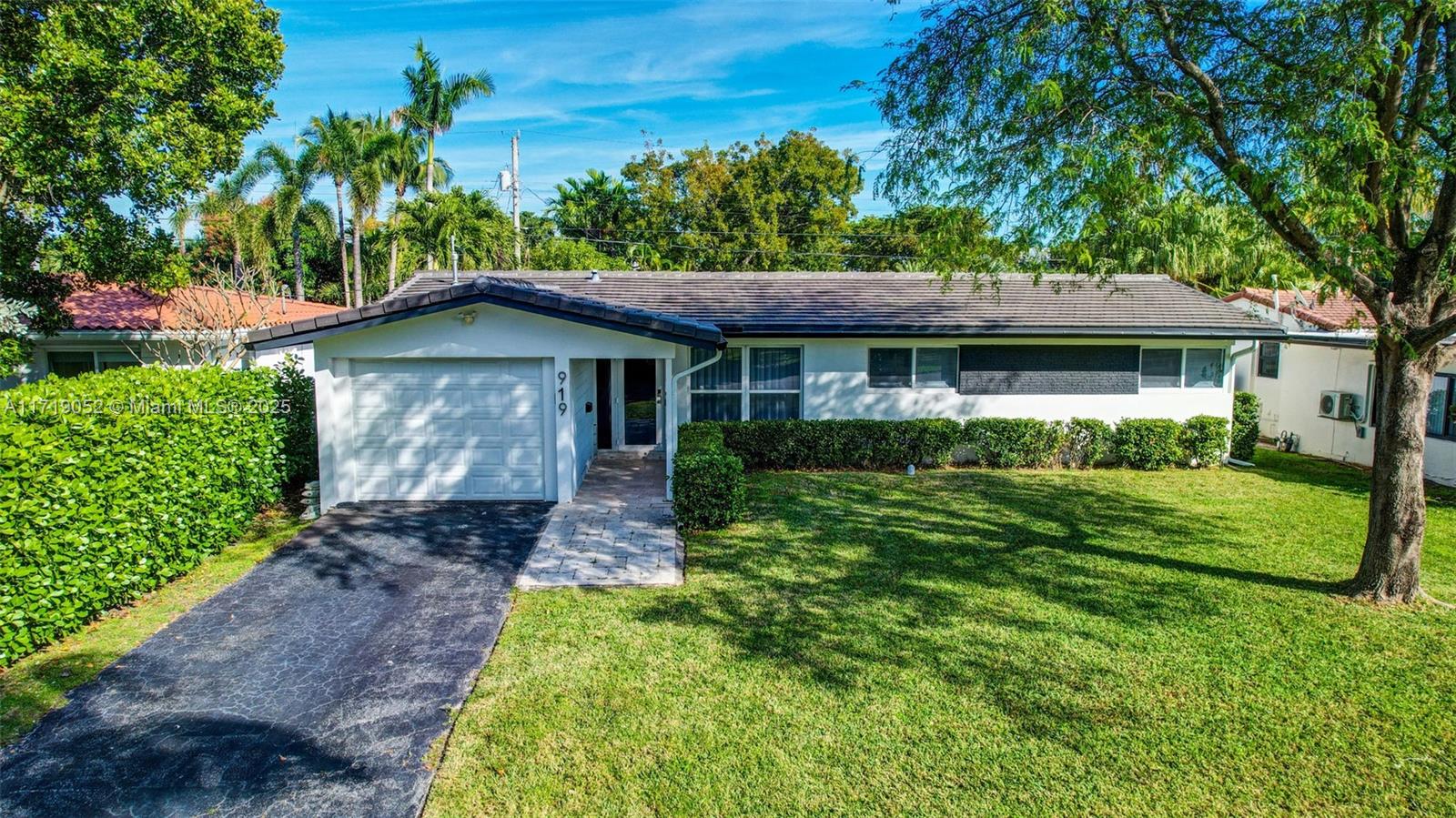 919 S 13th Ave
