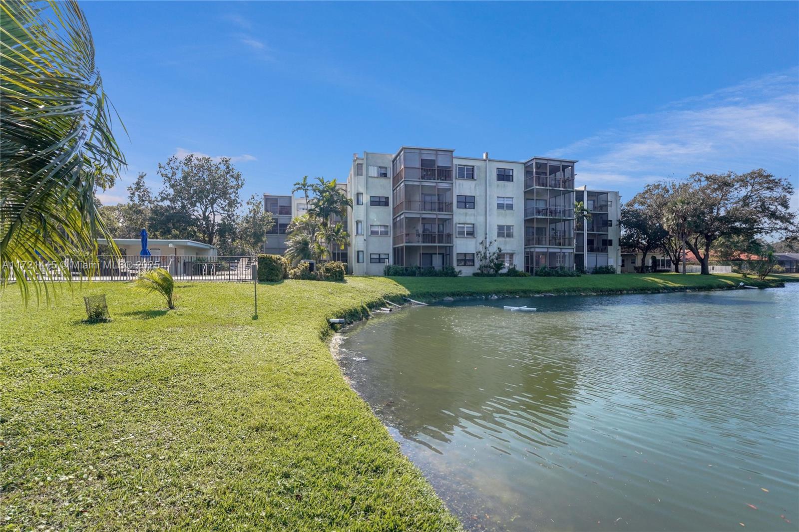 8931 N New River Canal Rd # 1C