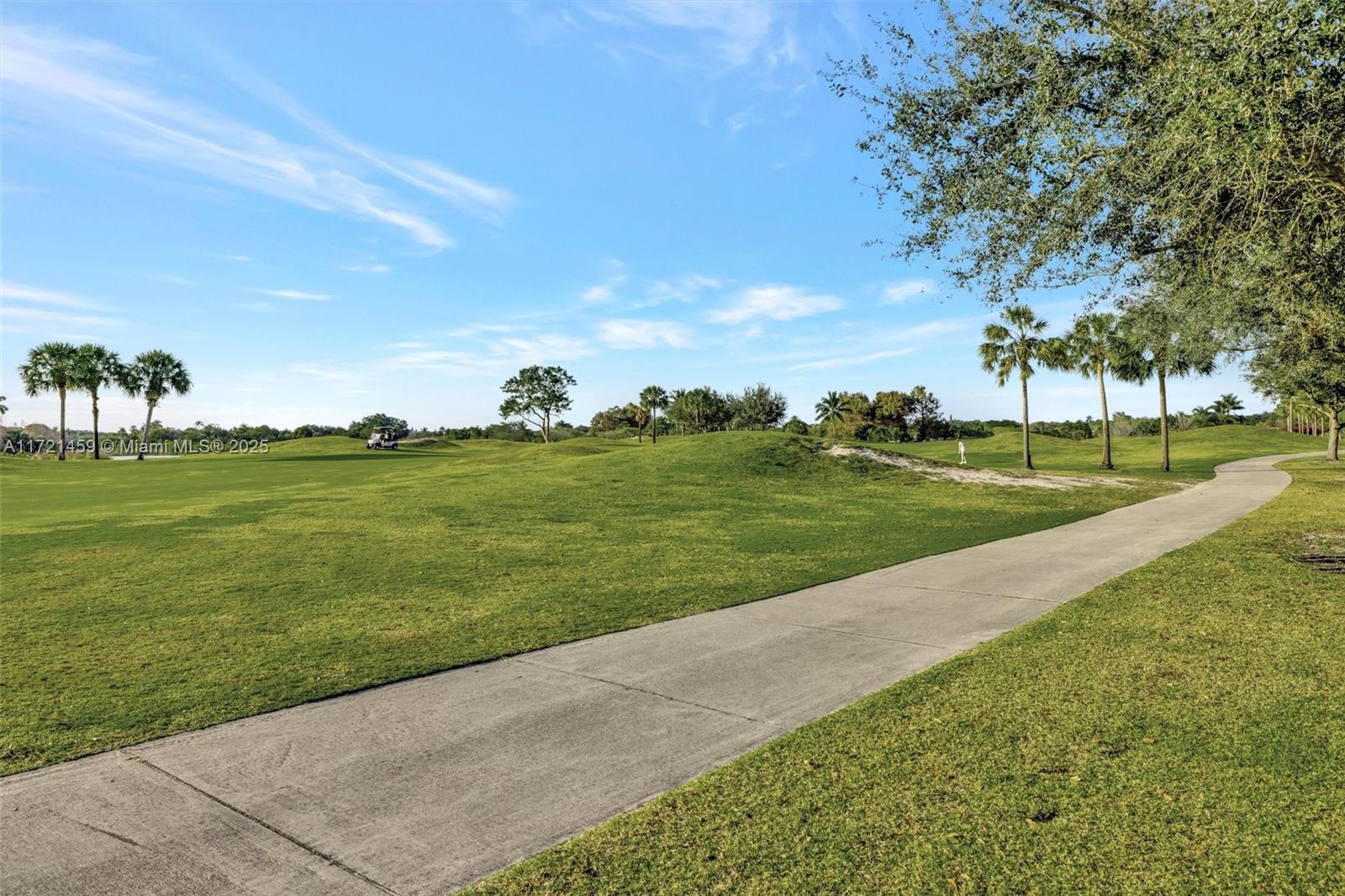 641 E Tropical Way