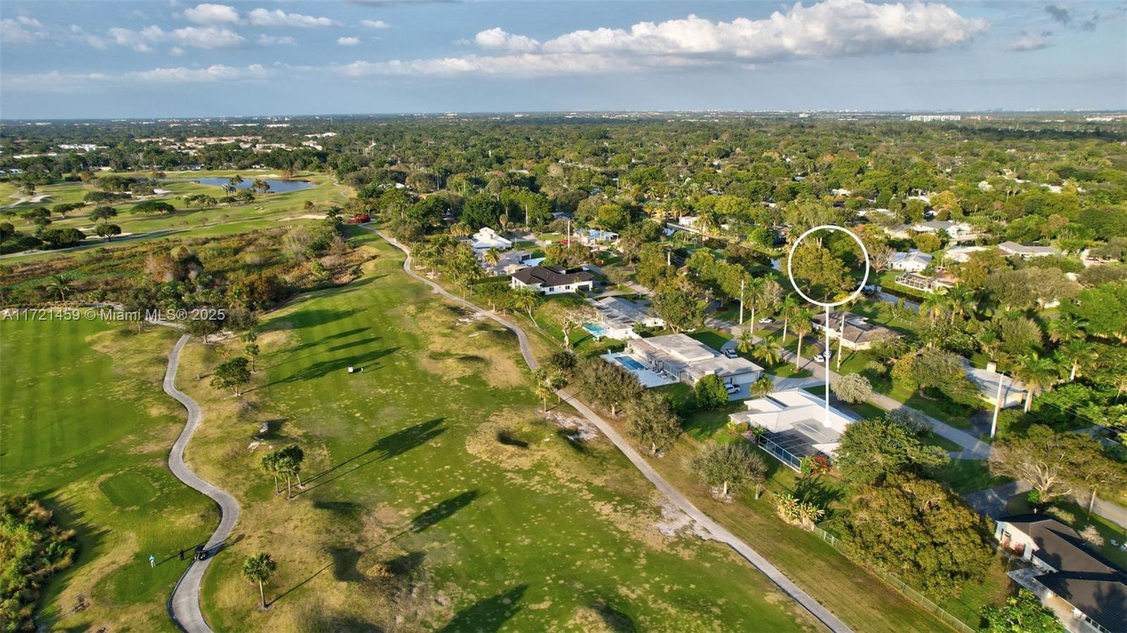 641 E Tropical Way