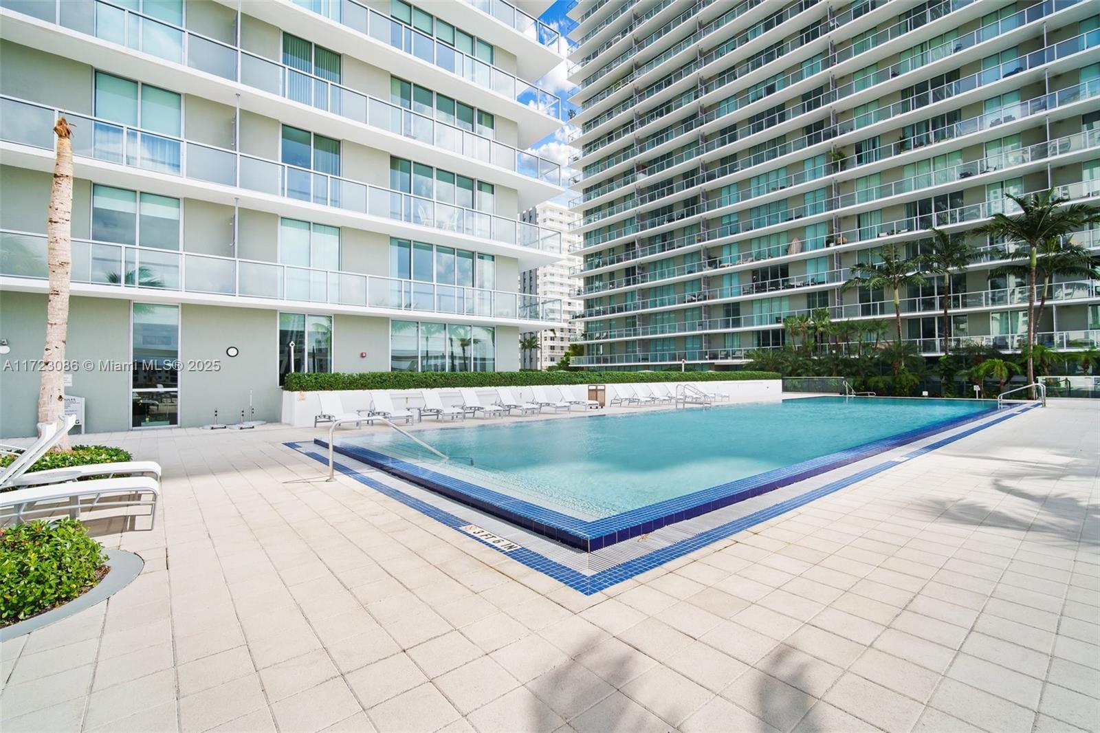 79 SW 12th St Unit: 2503-S
